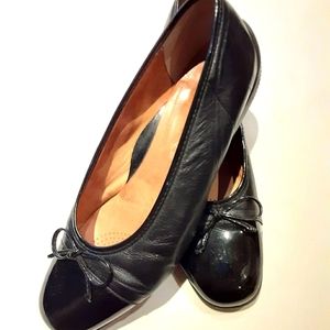 Black Ballet Flats